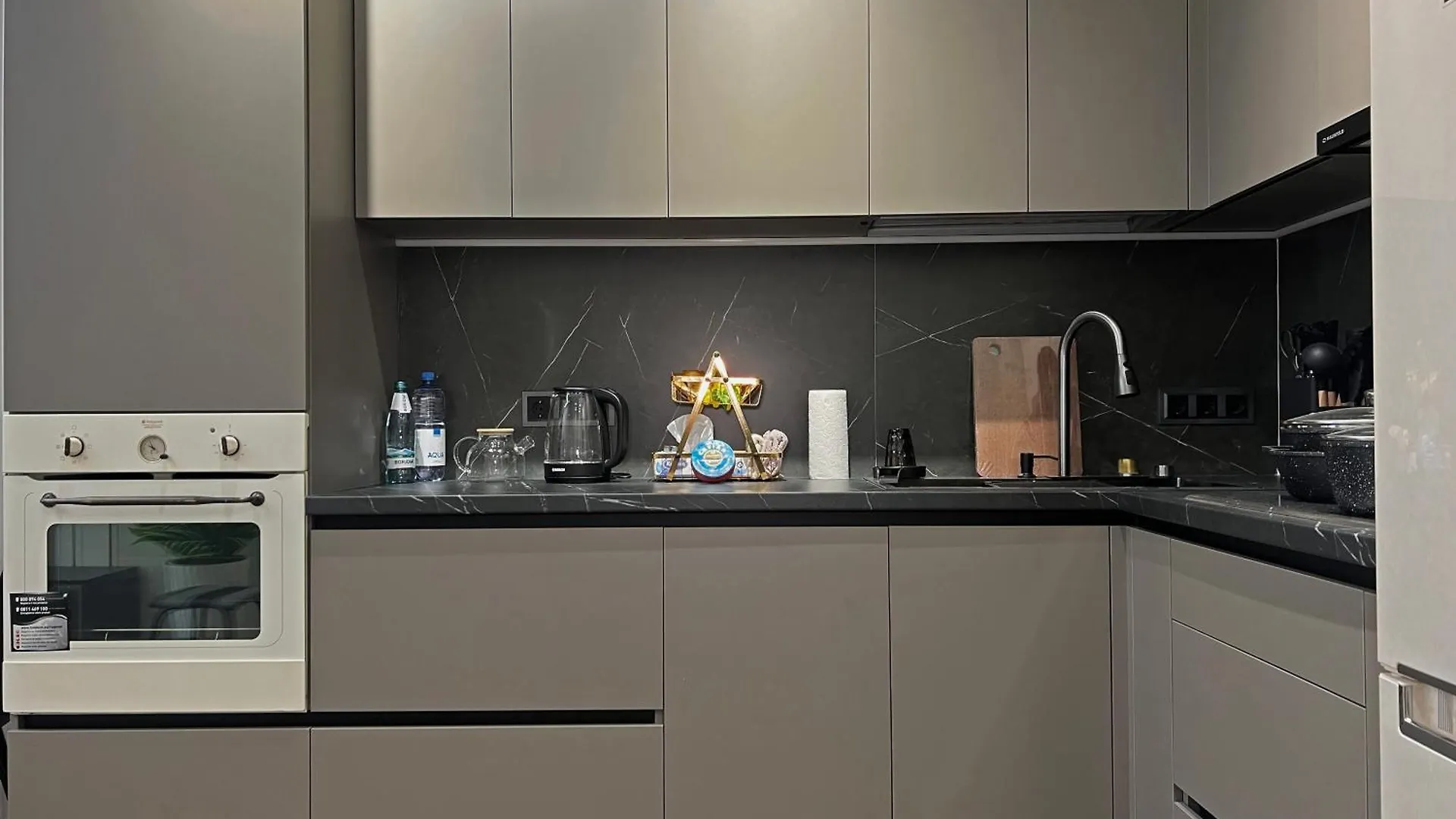 Apartman Впечатляющие 2 Комнатные Апартаменты, С Прекрасным Видом Almati